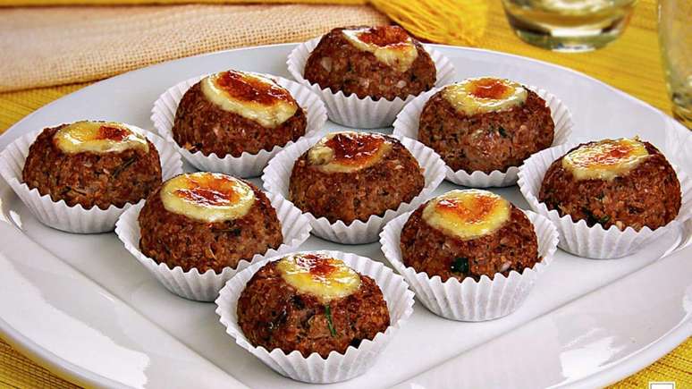 Quibe assado recheado &ndash; Foto: Guia da Cozinha