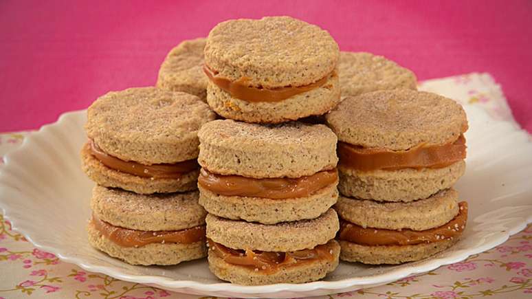 Bolacha de canela com doce de leite – Foto: Guia da Cozinha