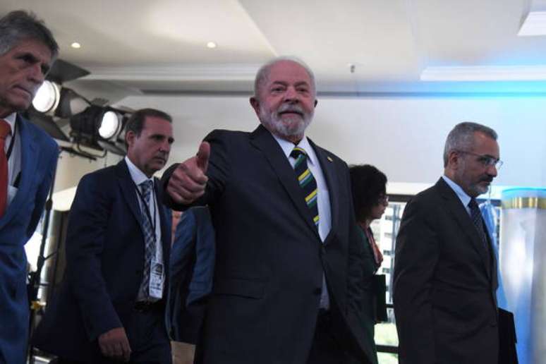 Lula teve encontro bilateral com Díaz-Canel na Argentina