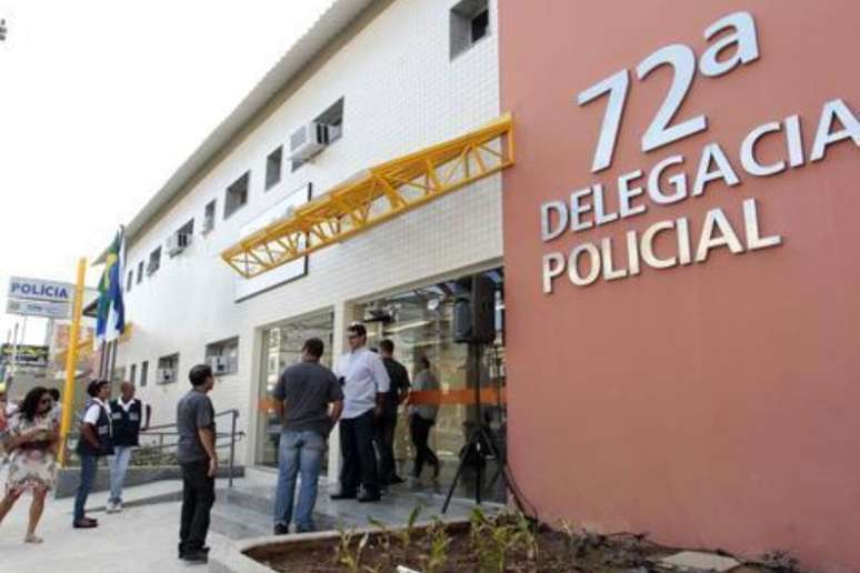 72&ordf; Delegacia Policial, em S&atilde;o Gon&ccedil;alo, Rio de Janeiro