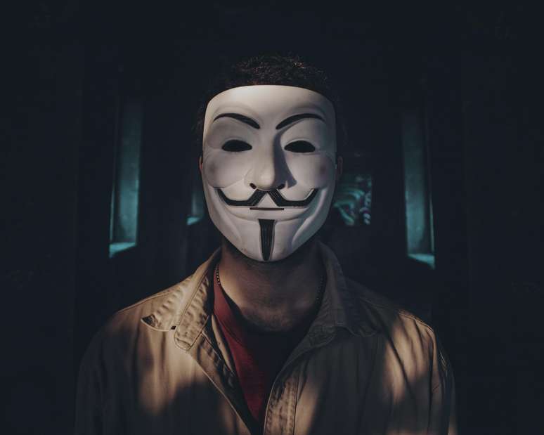 Anonymous liberou lista com 110 empresas suspeitas 