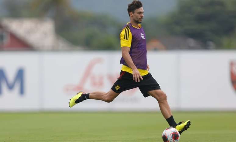 Rodrigo Caio e Lorran exigem calma no Flamengo após boas impressões