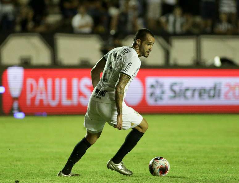 Melhor em campo, Renato Augusto elogia atuação do Corinthians