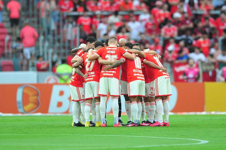 PLACAR ESPORTIVO- Resultados do futebol pelo Brasil e exterior