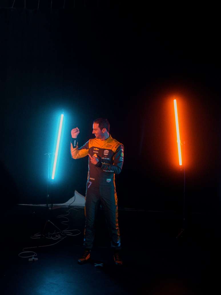 Alexander Rossi com as cores da McLaren 