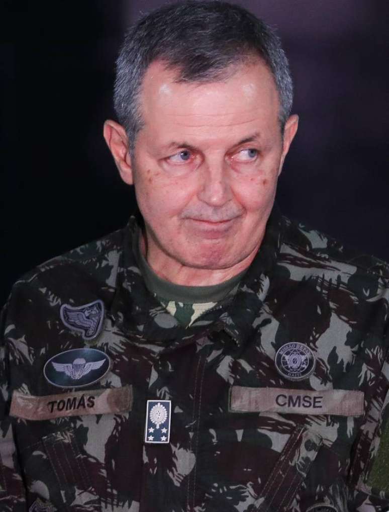 O comandante do Exército, general Tomás Miguel Ribeiro Paiva, assegurou a apuração do eventual envolvimento de militares com atos de 8 de janeiro