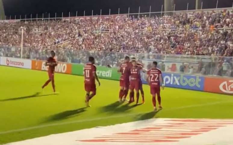 Jogadores do Fortaleza comemorando gol de Galhardo - Foto: Twitter oficial do Fortaleza