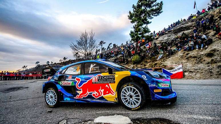 O carro da M-Sport Ford patrocinado pela Red Bull no Mundial de Rally deste ano