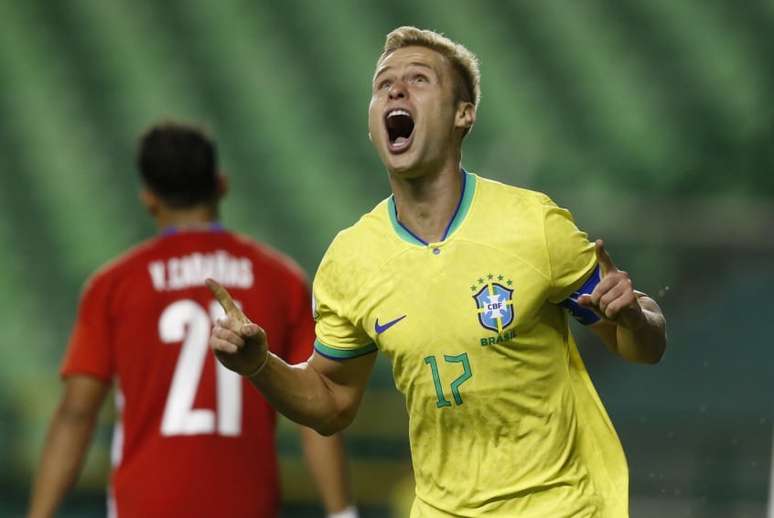 Ronald marcou o gol de empate da Seleção na vitória contra o Paraguai (Foto: Rafael Ribeiro / CBF)