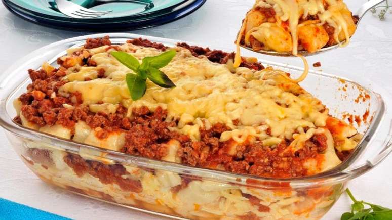 Nhoque &agrave; bolonhesa de travessa &ndash; Foto: Guia da Cozinha