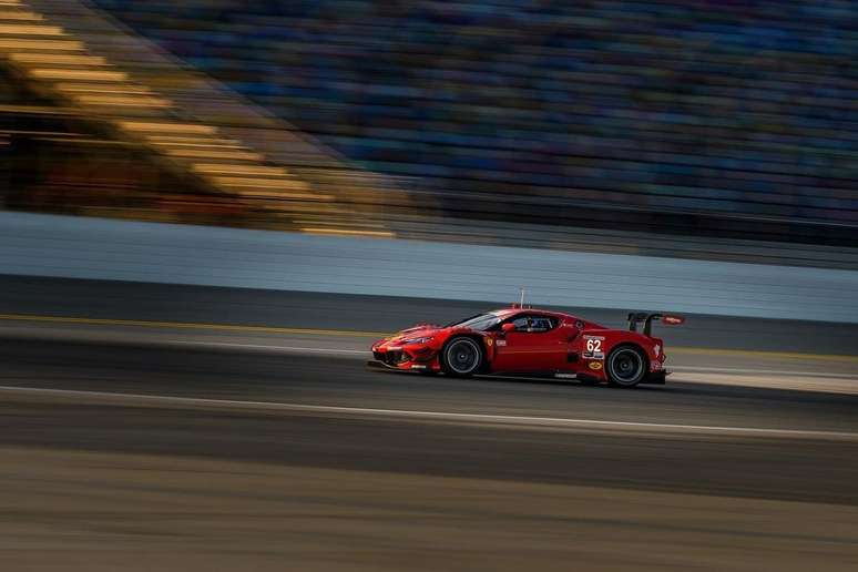 Daniel Serra não completou as 24 Horas de Daytona 2023 