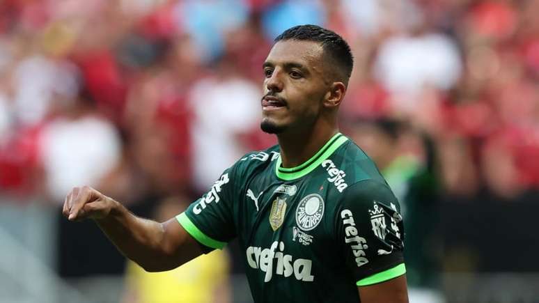 Gabriel Menino pede passagem para substituir Danilo no Palmeiras (Foto: Cesar Greco/Palmeiras)