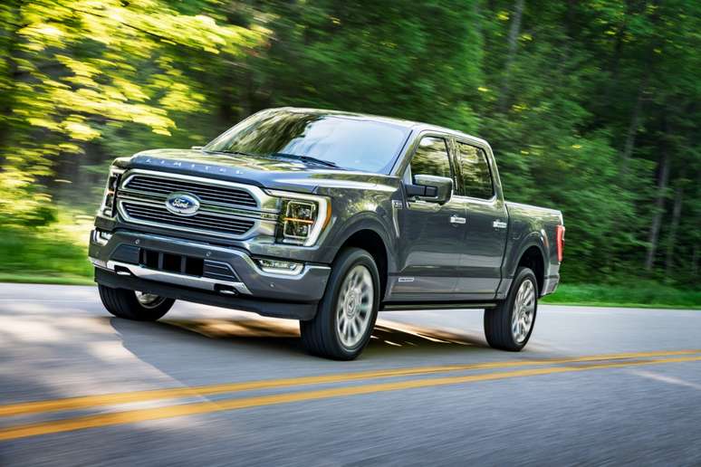 Ford F-150 terá duas versões com motor V8 5.0 no Brasil