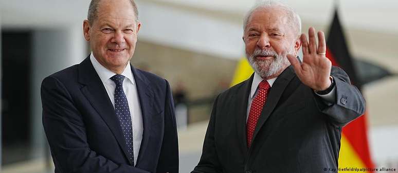 Chanceler da Alemanha, Olaf Scholz, é recebido pelo presidente Lula no Palácio do Planalto