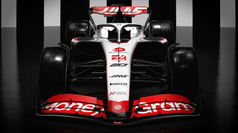 Haas terá carro preto, branco e vermelho em 2023 