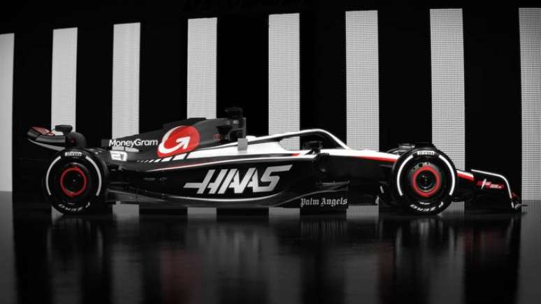 Nova pintura do carro da Haas faz refer&ecirc;ncia ao novo patrocinador da equipe, a MoneyGram.