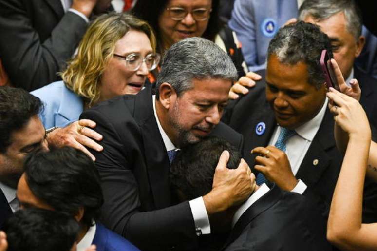 Arthur Lira defendeu democracia em primeiro discurso após vitória