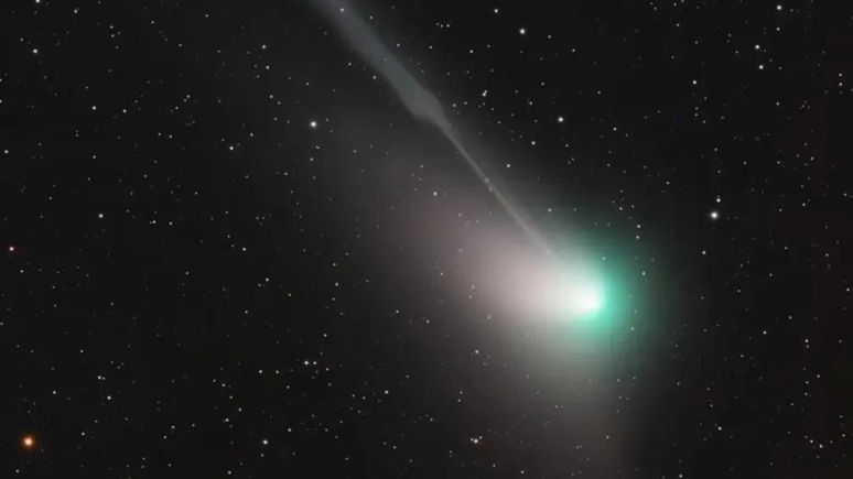 Cometa Verde retorna a aparecer depois de 50 mil anos.