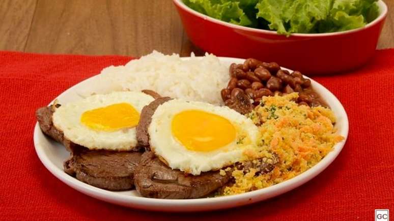 Bife &agrave; cavalo