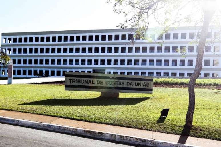 Jhonatan pode ficar mais de três décadas como ministro do Tribunal.