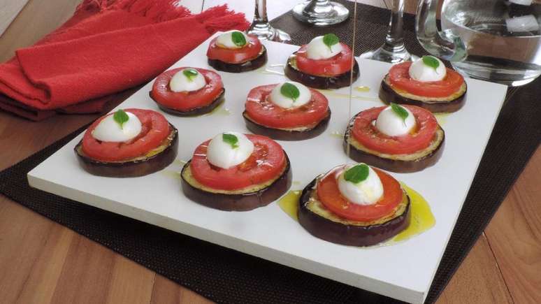 Canap&eacute; de berinjela