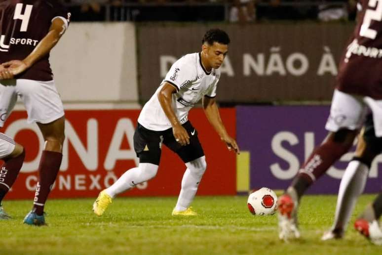 Juninho durante jogo contra a Ferroviária (Foto: Rodrigo Gazzanel / Agência Corinthians)