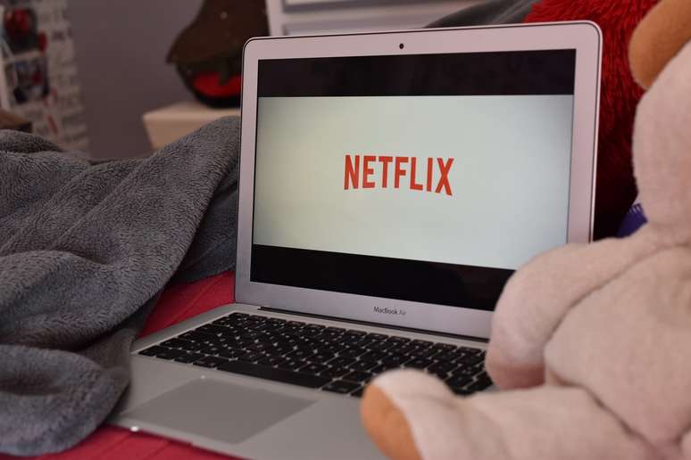 Netflix inicia estratégia para impedir o compartilhamento de contas;  Confira! - CinePOP