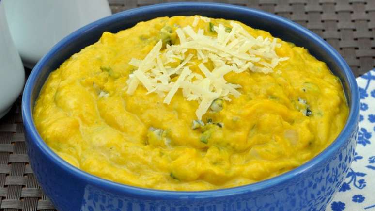 Molho de ab&oacute;bora com gorgonzola