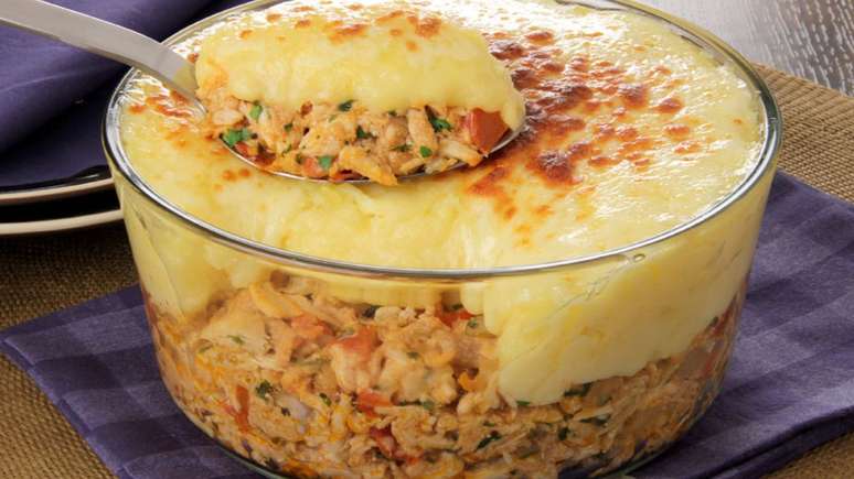 Escondidinho de mandioca com pernil