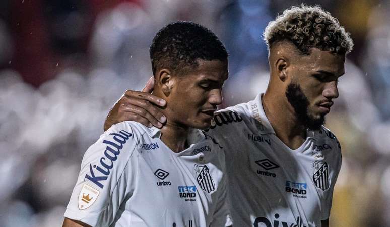 Santos has only seven victories in the last three editions of Paulista;  see campaign numbers