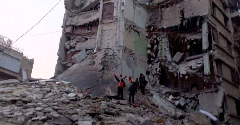 Terremoto causou grande destruição na região da Turquia