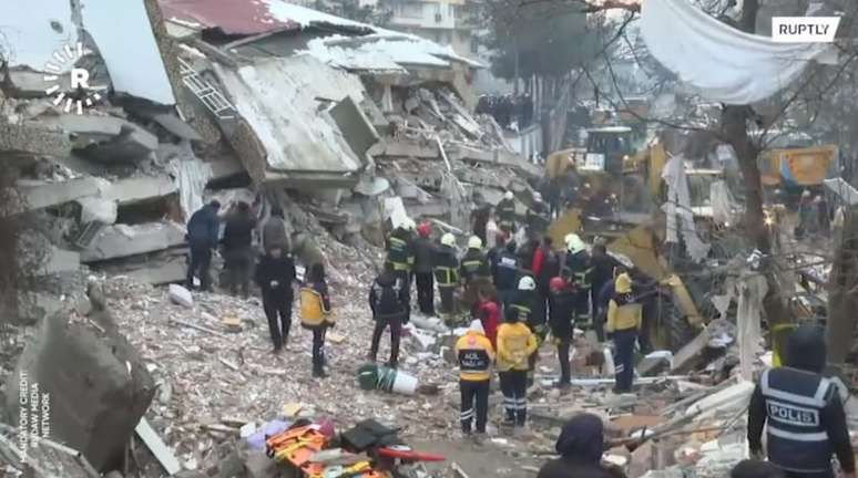 Milhares de prédios desabaram no país (Foto: Reprodução/ Rudaw Media Network)