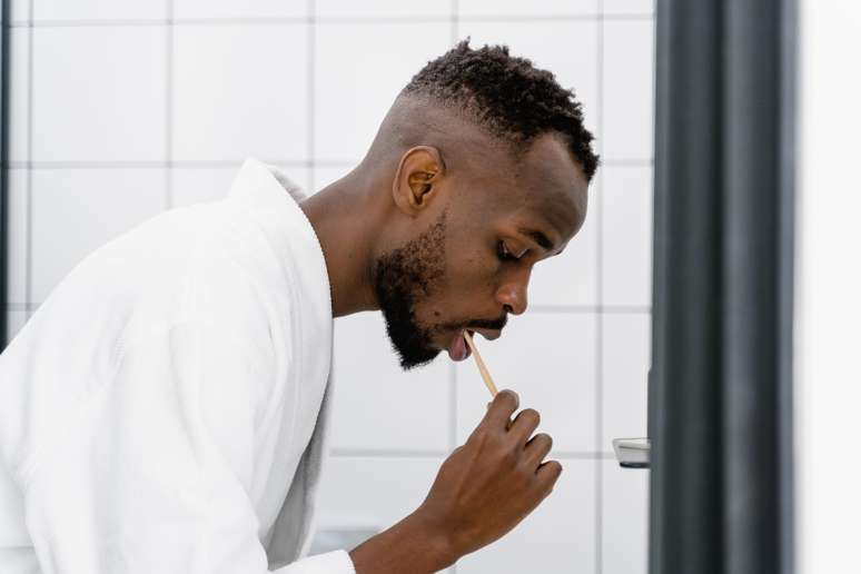 Toothbrush – the correct way to hold the accessory will surprise you