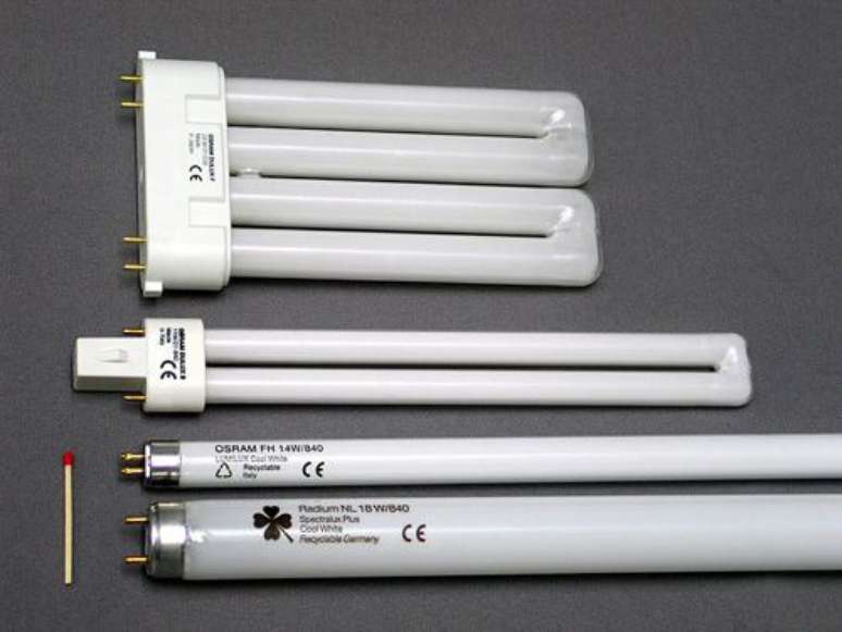 Lâmpadas fluorescentes não emitem tanto calor (Imagem: Wikipedia)