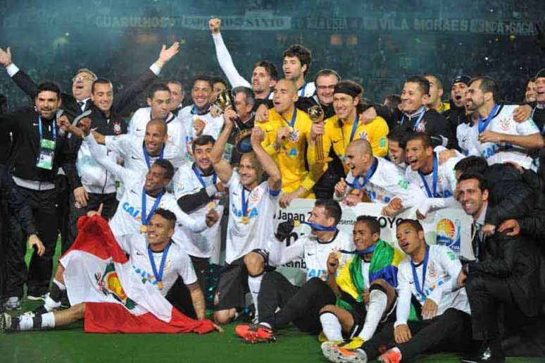 Último Sul Americano Bi Campeão Mundial de Clubes da Fifa.  Fotos do  corinthias, Fotos do corinthians, Mundial de clubes