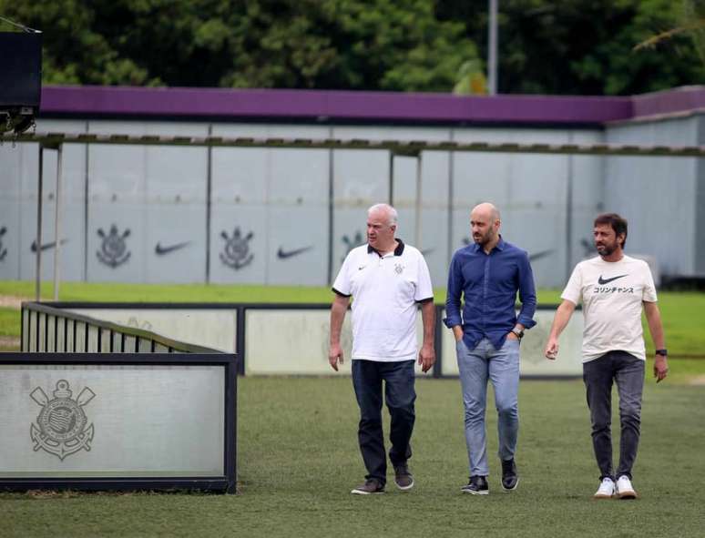 Corinthians has a deadline to close the squad and dreams of strong reinforcements