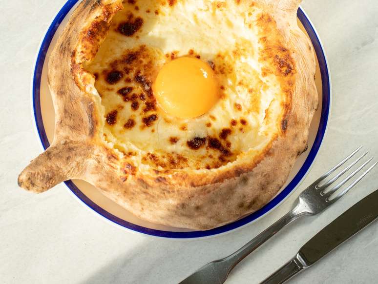 Khachapuri do Puri Guliani.