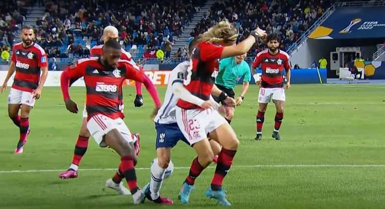 Em jogo de três pênaltis e expulsão, Flamengo fica em 3º no Mundial