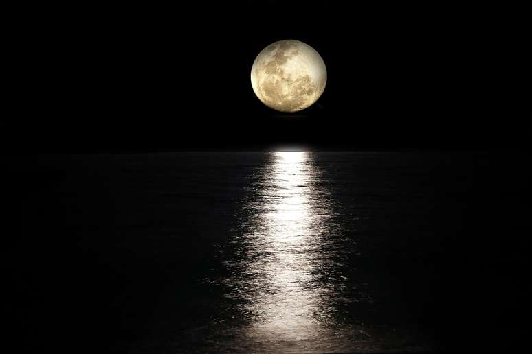 Lua exerce força de maré em "oceano de plasma" ao redor da Terra, diz novo estudo
