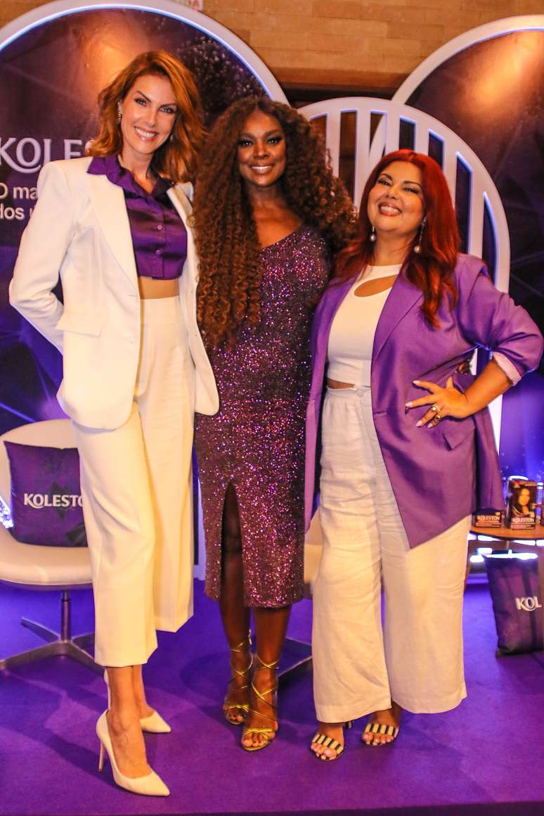 Ana Hickmann, Cris Vianna e Fabiana Karla est&atilde;o ruivas 