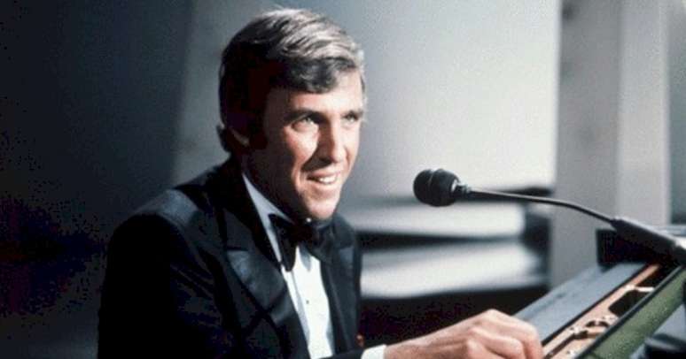 Legendary classical composer Burt Bacharach dies at age 94