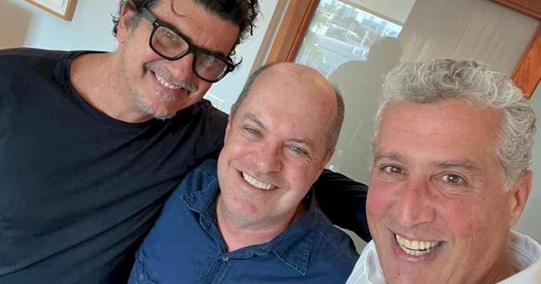 Samy Elia meets with music industry executives in the United States