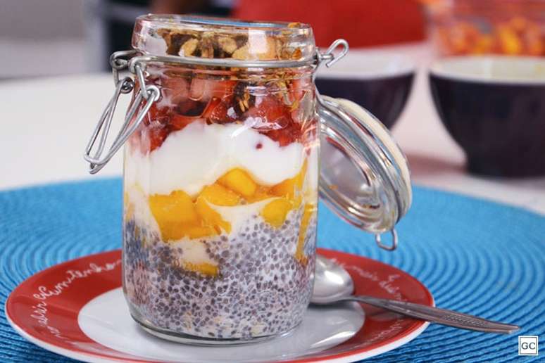 Easy and nutritious overnight breakfast oats