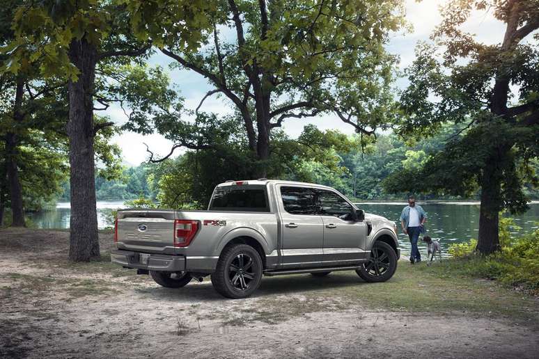 Ford F-150 Lariat FX4