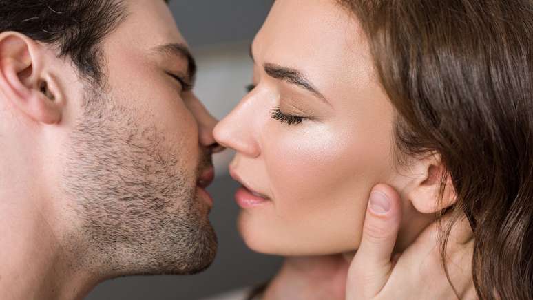 Kissing disease |  Understand the risks of carnival mono