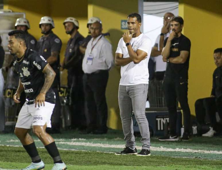 Contra o Bernô, Lázaro chegou a sua segunda derrota pelo Timão (Foto: Rodrigo Coca/Ag.Corinthians)