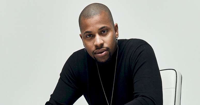 Erick Jordan, former backup singer of Thiaguinho, begins a solo career