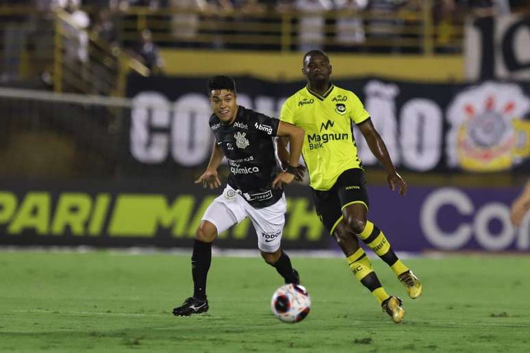 Corinthians joga mal, perde do S&Atilde;&pound;o Bernardo e quebra s&Atilde;&copy;rie positiva do  Paulist&Atilde;&pound;o