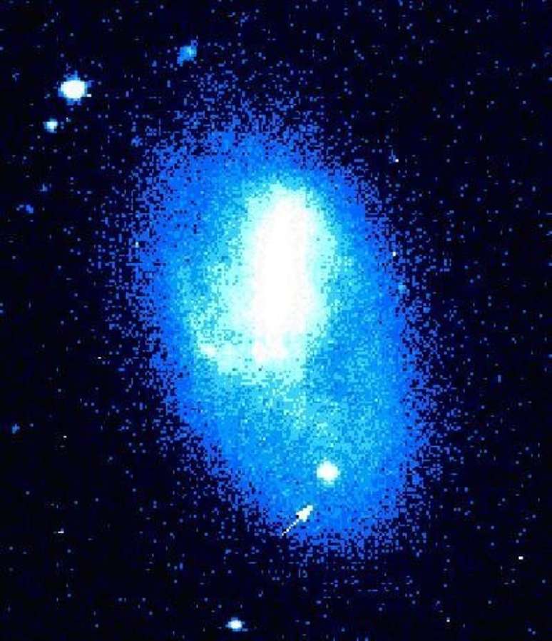 Supernova SN 1997 descoberta por Duília de Mello em 14 de janeiro de 1997 durante uma observação no Chile