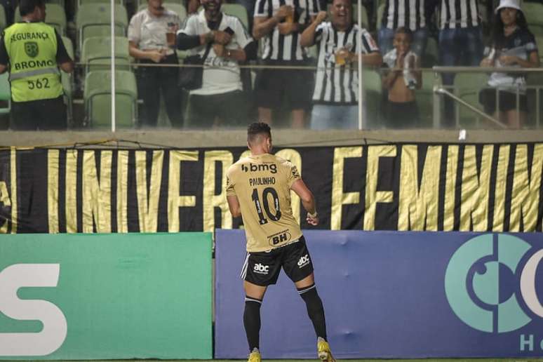 O atacante Paulinho (foto) é um dos que jogarão o clássico pela primeira vez - (Foto: Pedro Souza/Atlético-MG)